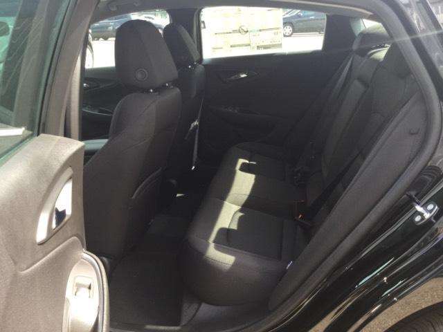 2017 Chevrolet Malibu LT 4dr Sedan